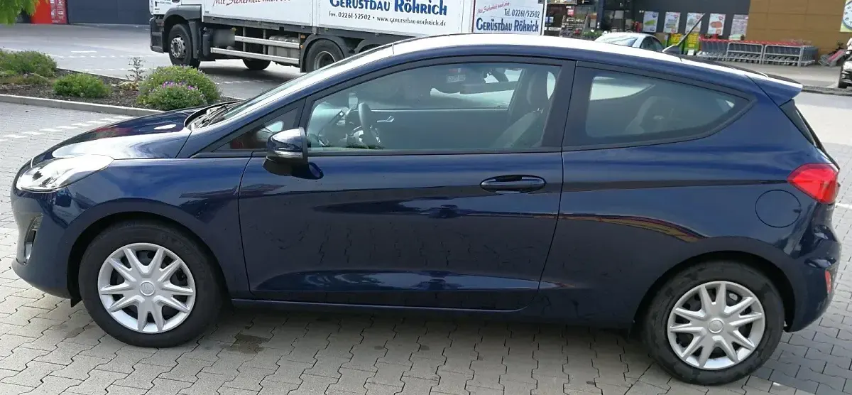 Gebraucht Ford Fiesta 100 PS (73 kW) 2017 Blau Kleinwagen