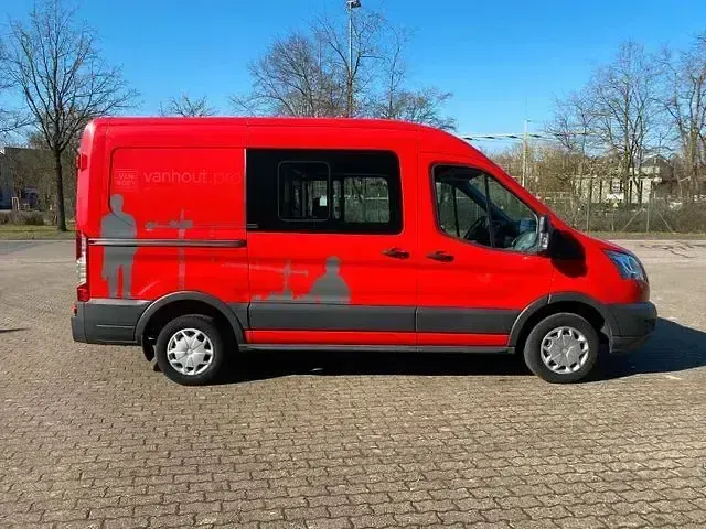 Gebraucht Ford Transit Trend 240 PS (176 kW) 2017 Racerot Van