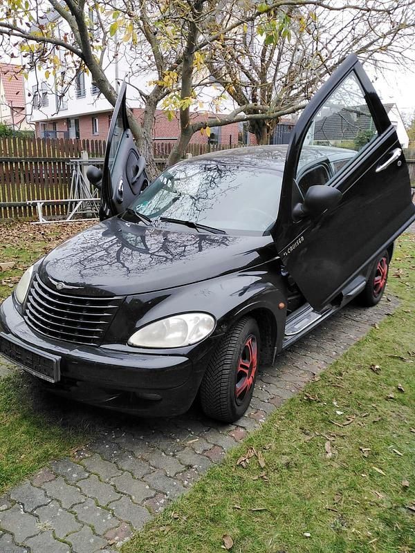 Schwarz Gebraucht 2004 Chrysler PT Cruiser Kombi | 999 € - Bild 1/4