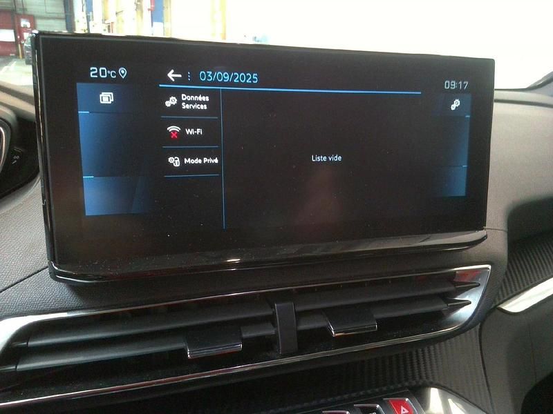 Gebraucht Peugeot 5008 Allure 136 PS (100 kW) 2024 Gris platinium SUV