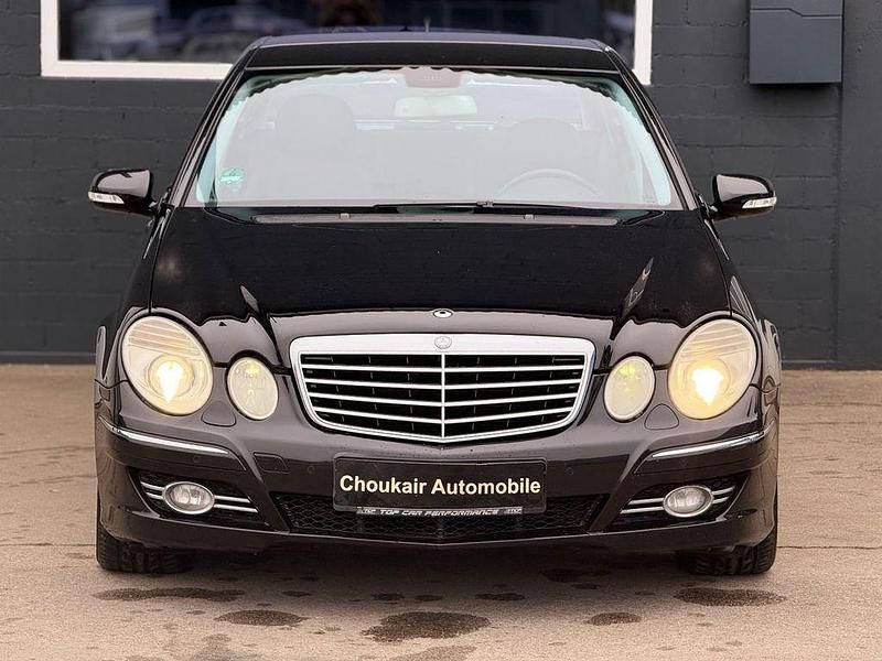 Gebraucht Mercedes E280 Avantgarde 190 PS (139 kW) 2006 Schwarz Limousine