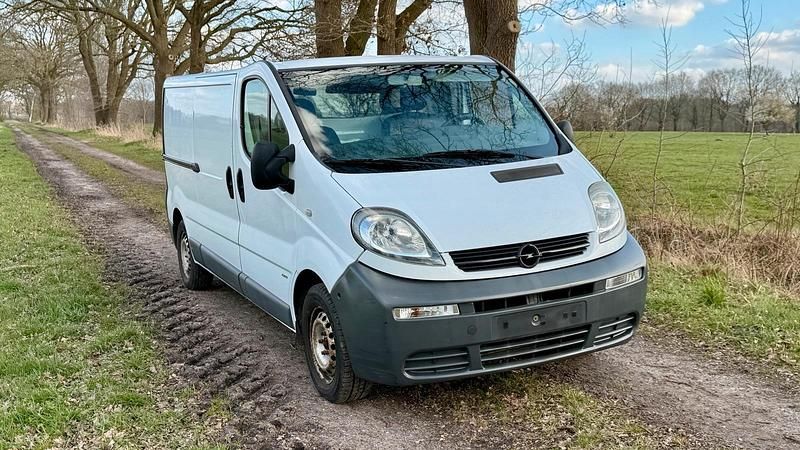 Gebraucht Opel Vivaro 101 PS (74 kW) 2005 Weiß Van / Kleinbus