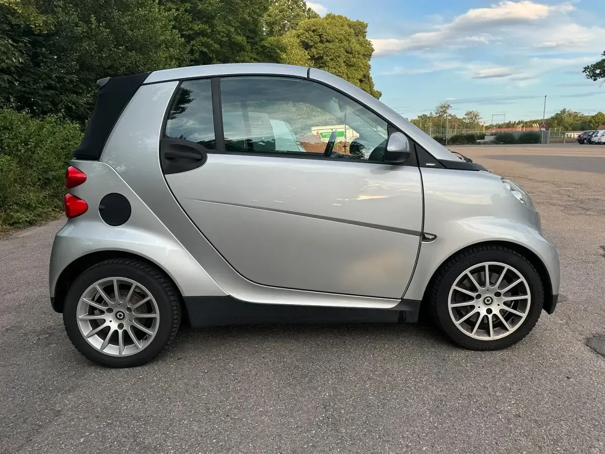 Gebraucht Smart ForTwo Cabrio 71 PS (52 kW) 2010 Silber Cabrio