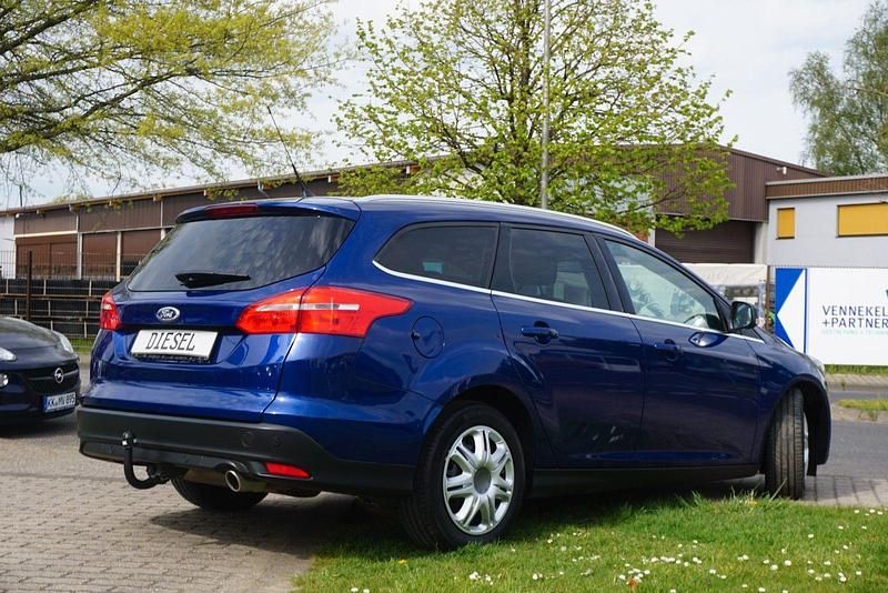 Używany Ford Focus Titanium 150 KM (110 kW) 2016 Niebieski Kombi