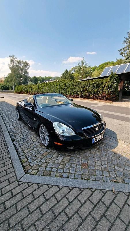 Schwarz Gebraucht 2003 Toyota Soarer Cabrio | 16.299 € - Bild 1/4