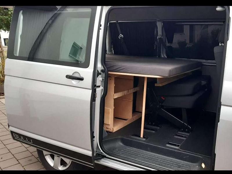 Silber Gebraucht 2016 VW T6 Trendline Van | 23.999 € (Teuer) - Bild 1/4