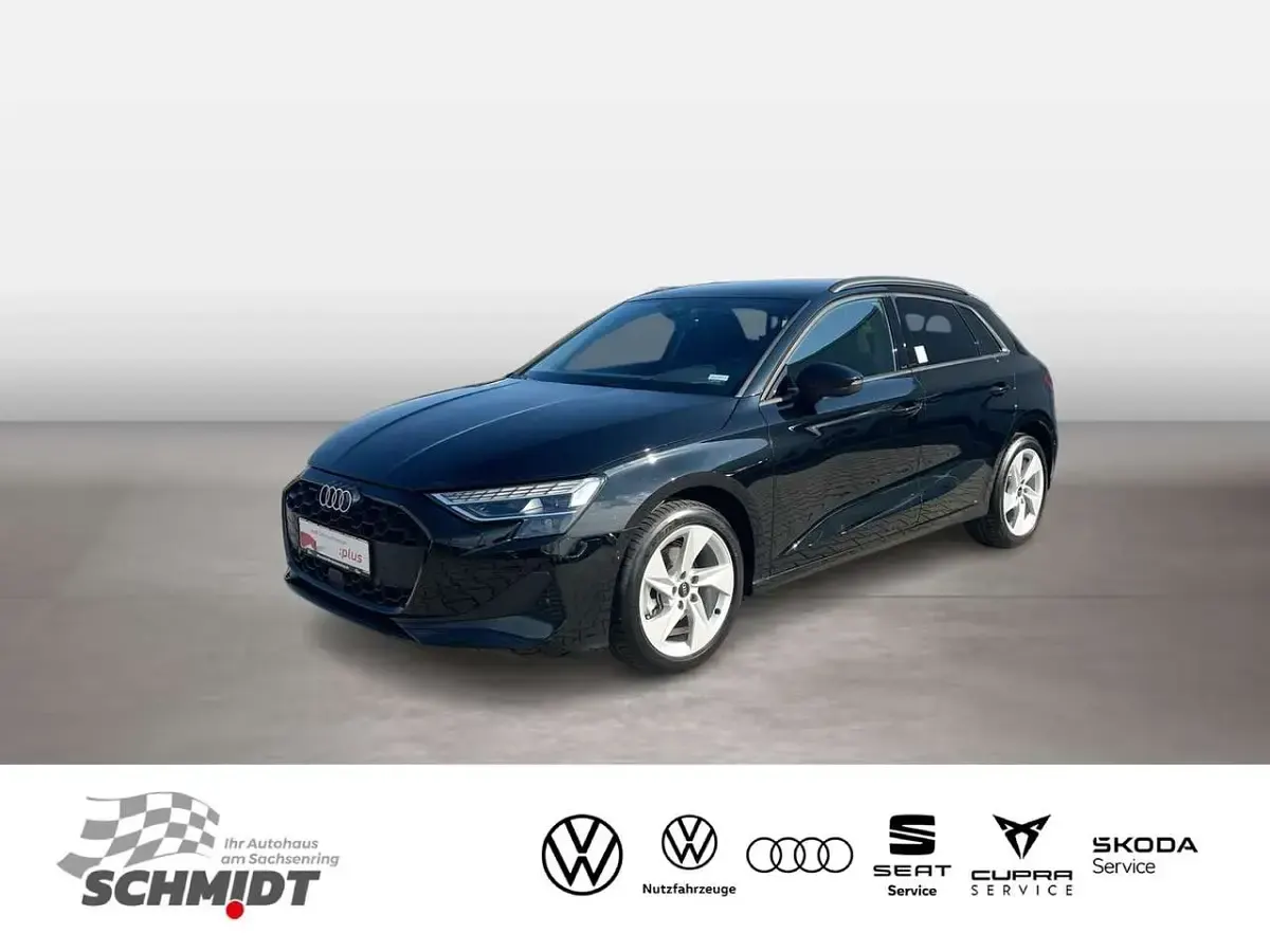 Gebraucht Audi A3 Ambiente 116 PS (85 kW) 2025 Schwarz Limousine