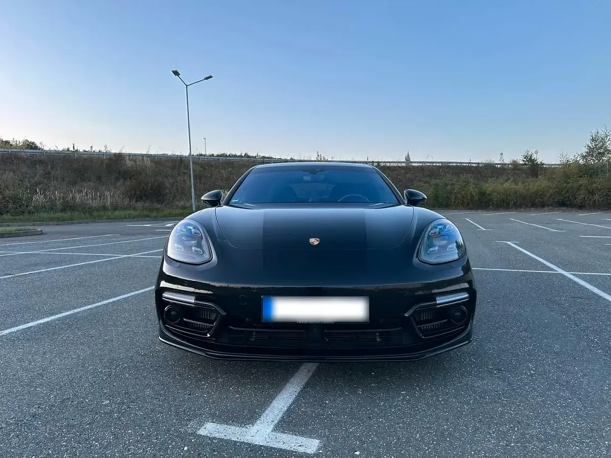 Gebraucht Porsche Panamera Turbo 549 PS (403 kW) 2017 Schwarz Kleinwagen