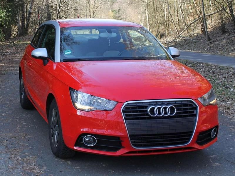 Second-hand Audi A1 Ambition 122 CP (89 kW) 2011 Roșu Hatchback