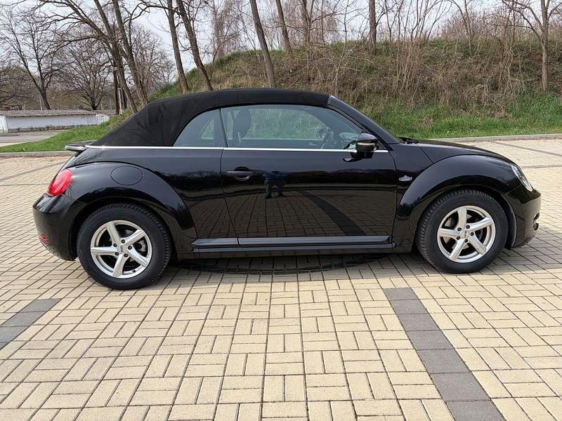 Gebraucht VW Beetle Design 105 PS (77 kW) 2017 Schwarz Kleinwagen