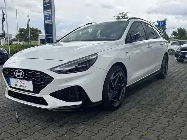 Neu Hyundai i30 N Line 150 PS (110 kW) 2026 Verschiedene farben Limousine