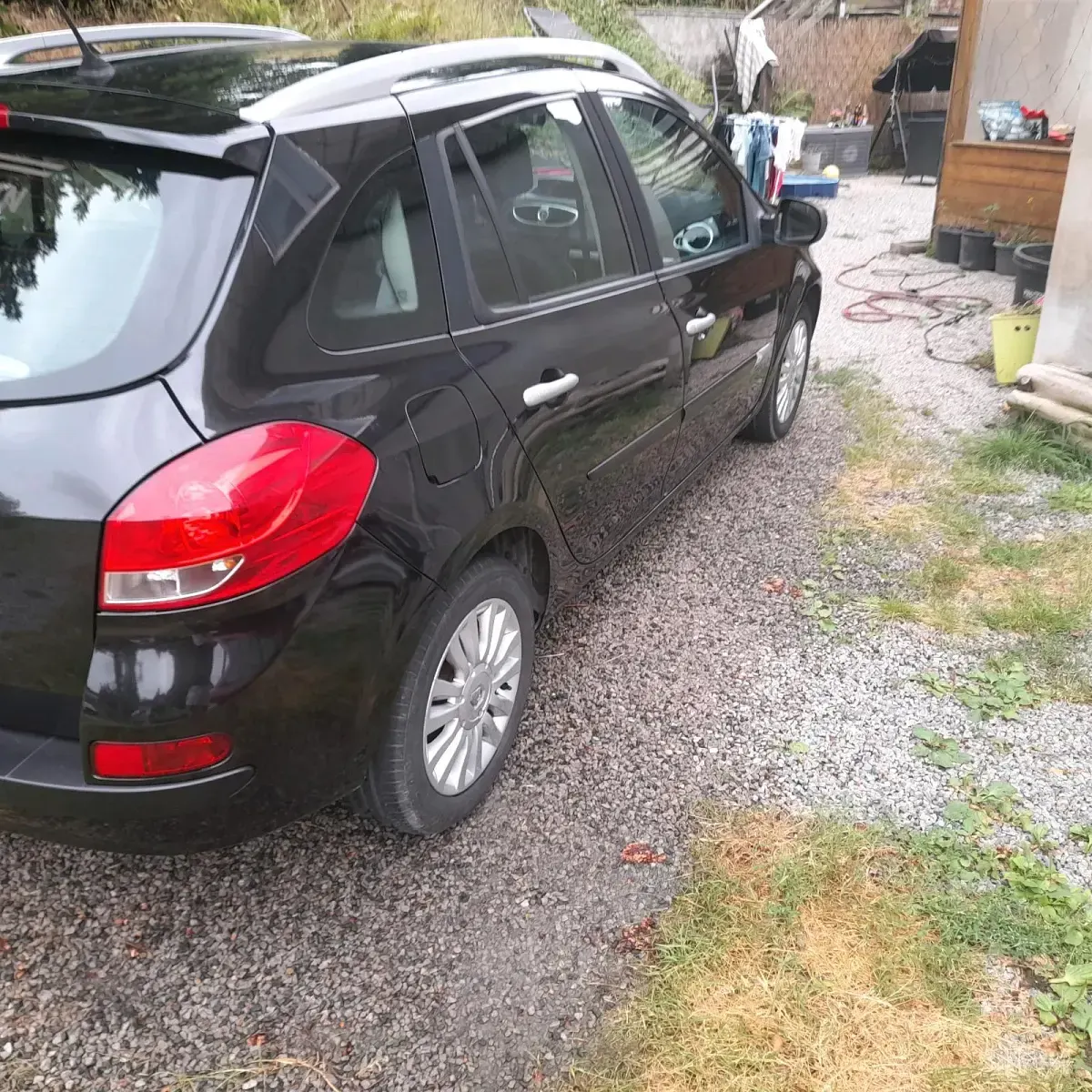 Gebraucht Renault Clio GrandTour 101 PS (74 kW) 2010 Schwarz Kombi