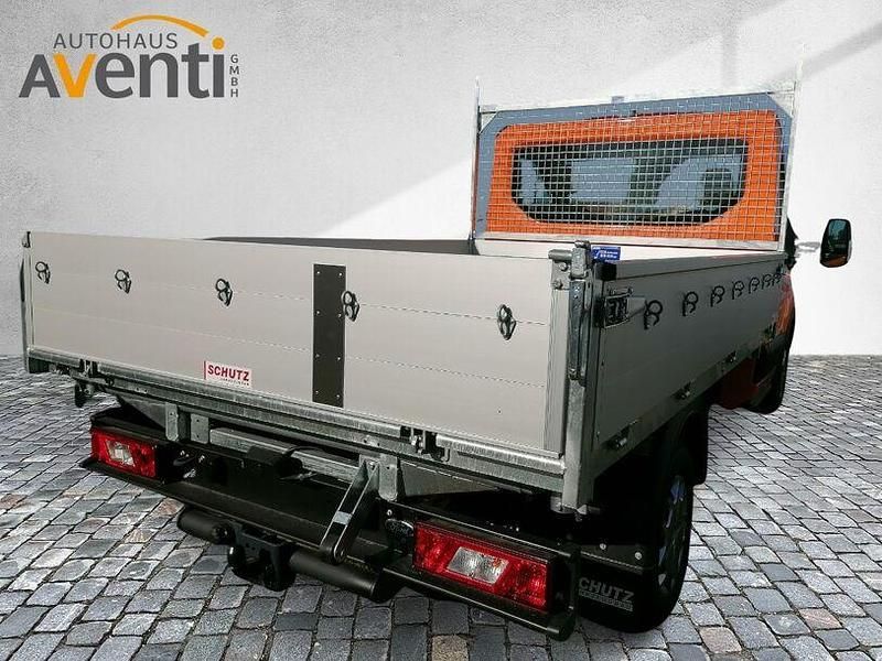 Neu Ford Transit Trend 2025 Orange