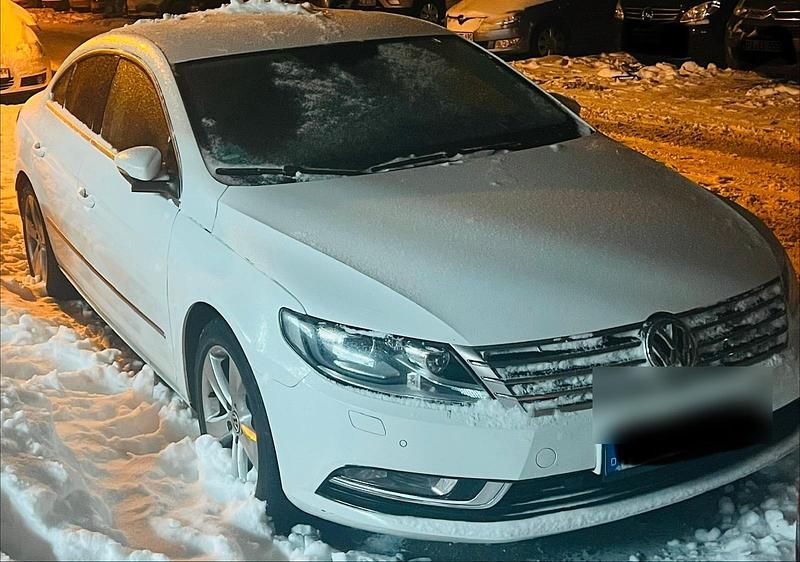 Weiß Gebraucht 2015 VW Passat Limousine | 8.000 € (Superpreis) - Bild 1/4