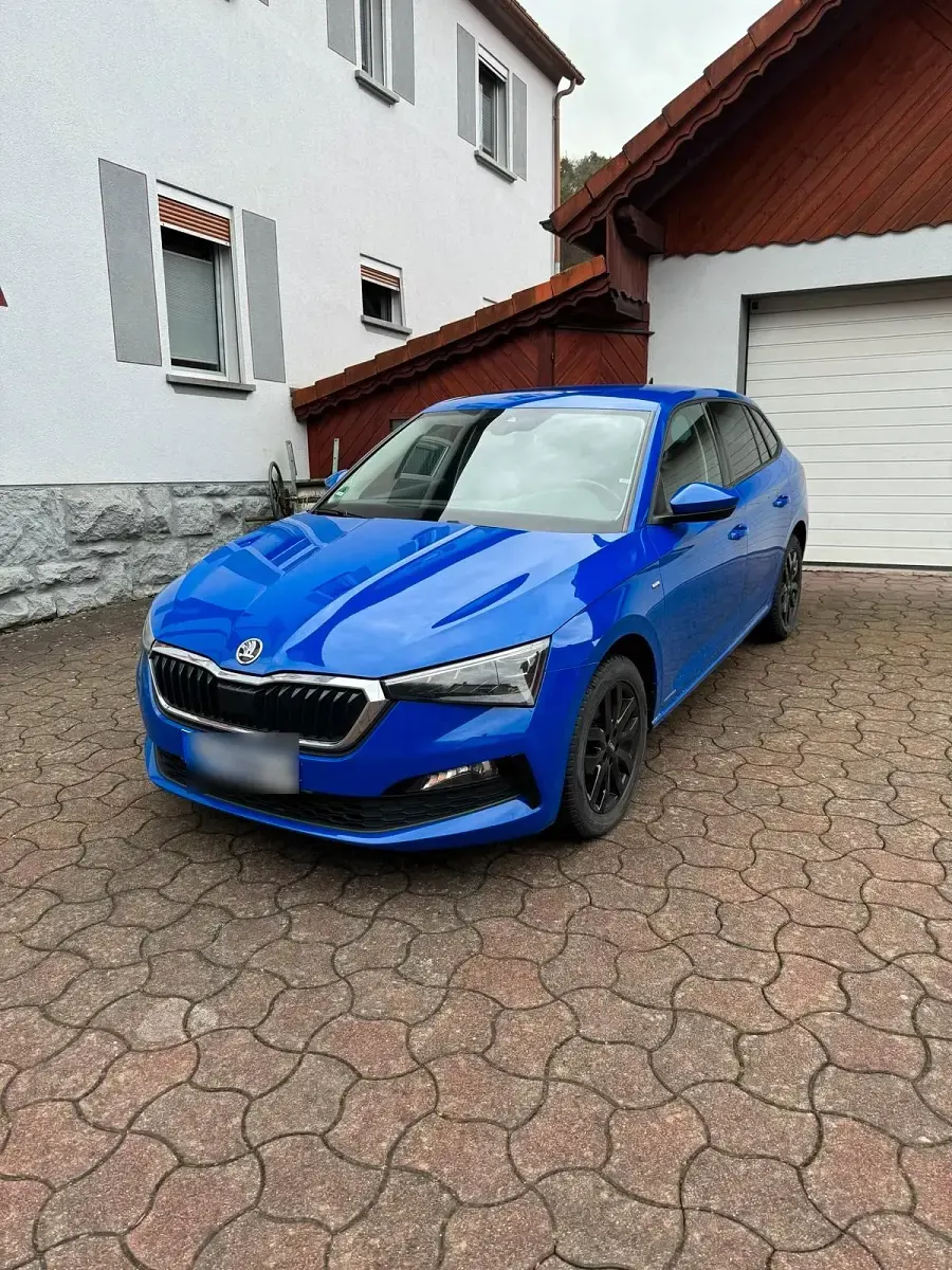 Gebraucht Skoda Scala Drive 115 PS (84 kW) 2020 Blau Kleinwagen