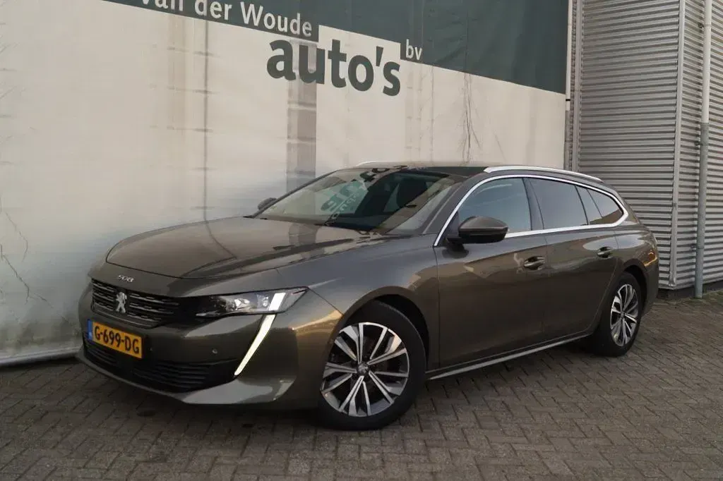 Gebraucht Peugeot 508 SW Allure 131 PS (96 kW) 2019 Grau Kombi