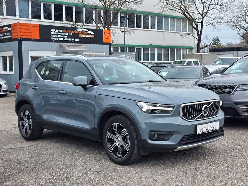 Gebraucht Volvo XC40 Inscription 197 PS (144 kW) 2022 Grau SUV