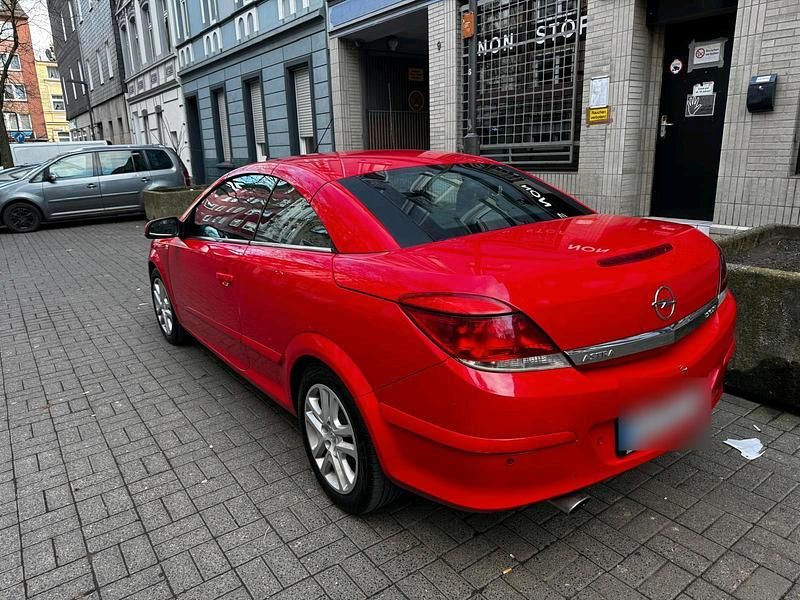 Gebraucht Opel Astra 2008 Rot Coupé