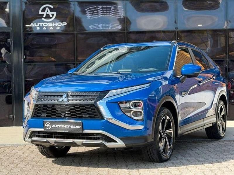 Gebraucht Mitsubishi Eclipse Cross Plus 188 PS (138 kW) 2022 Blau SUV