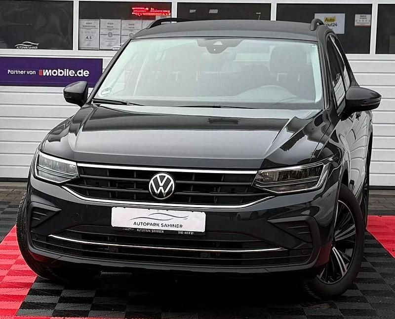 Uranograu Gebraucht 2022 VW Tiguan Life SUV | 22.649 € (Fairer Preis) - Bild 1/4