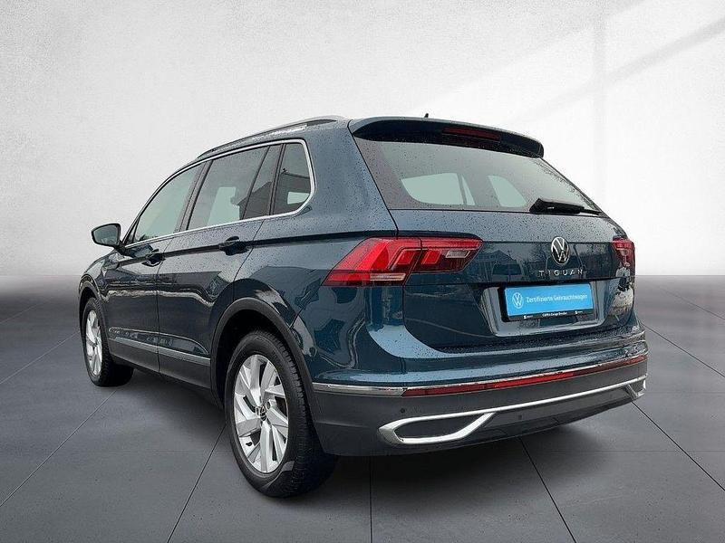 Gebraucht VW Tiguan Elegance 150 PS (110 kW) 2023 Nightshade blue metallic SUV
