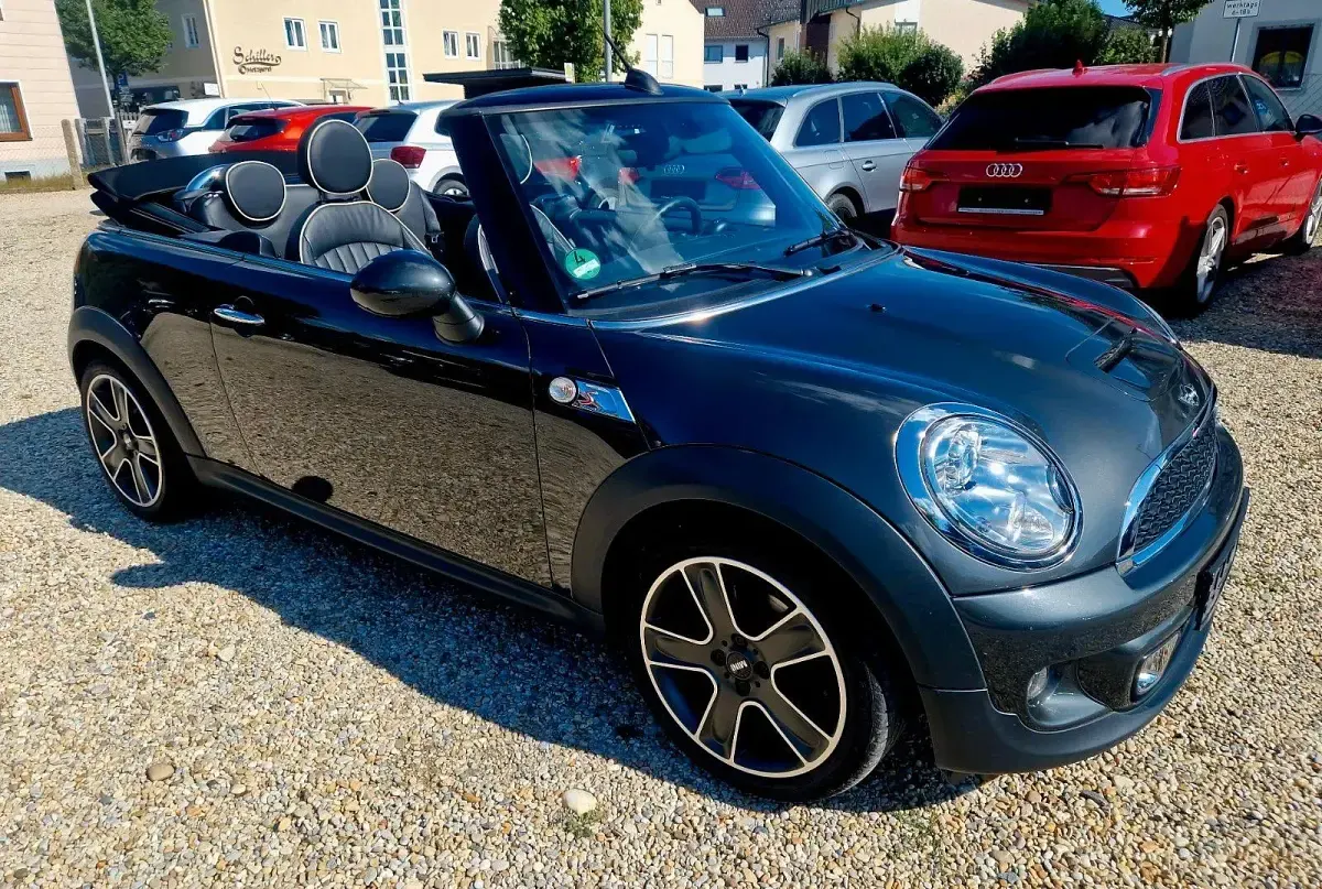 Gebraucht Mini Cooper S Cabriolet 184 PS (135 kW) 2013 Grau Cabrio
