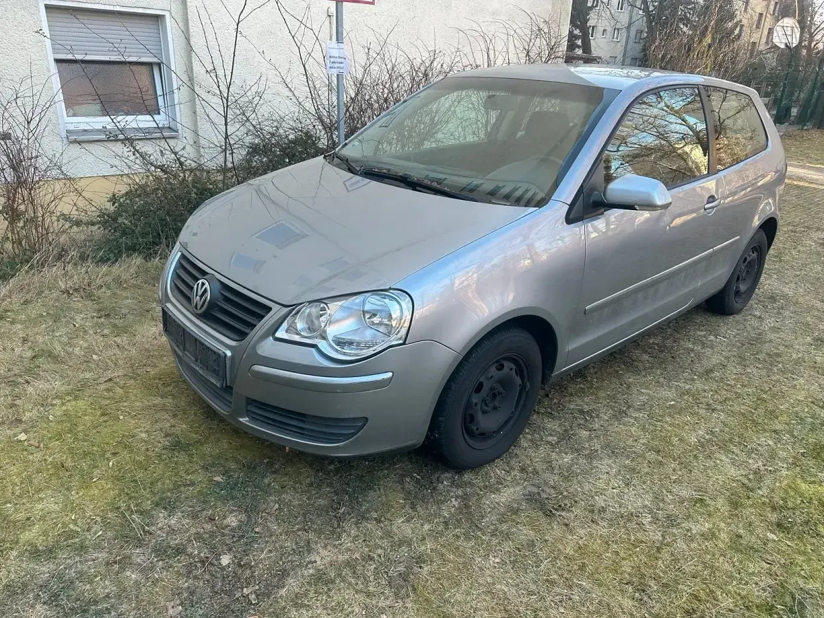 Second-hand VW Polo 54 CP (39 kW) 2006 Gri Hatchback