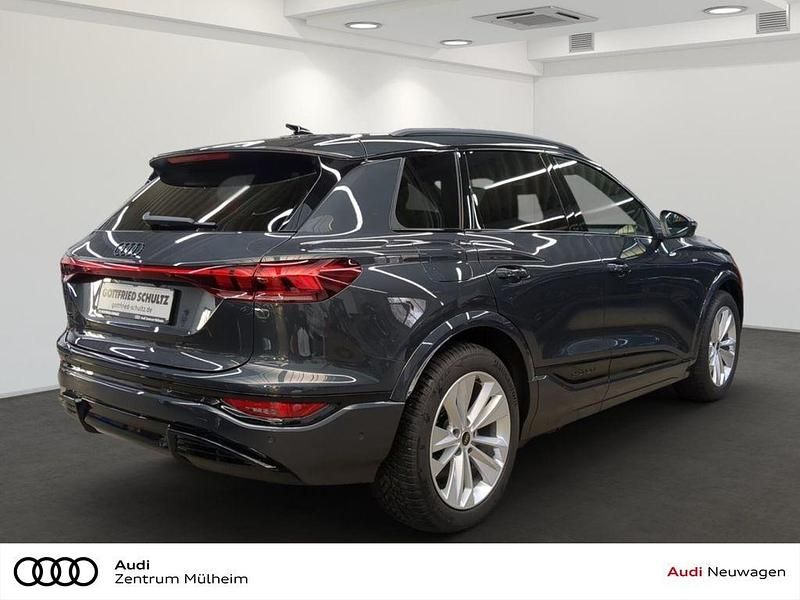 Gebraucht Audi Q6 e-tron Performance 225 kW (306 PS) 2025 Grau SUV