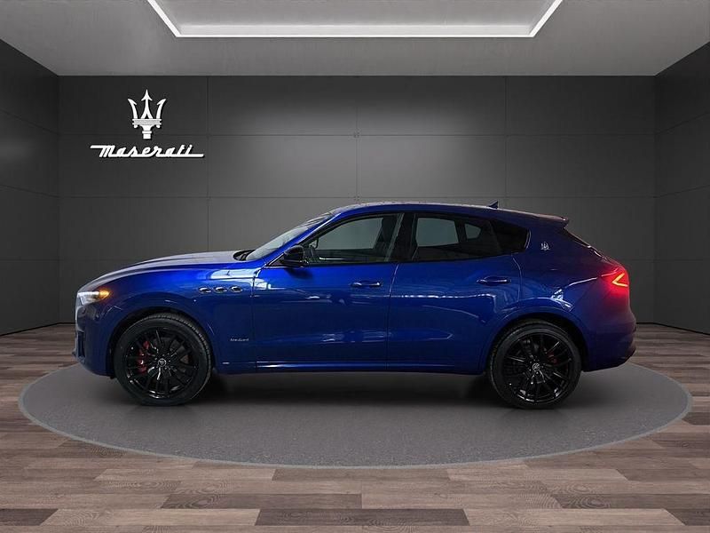 Gebraucht Maserati Levante 275 PS (202 kW) 2019 Blau SUV