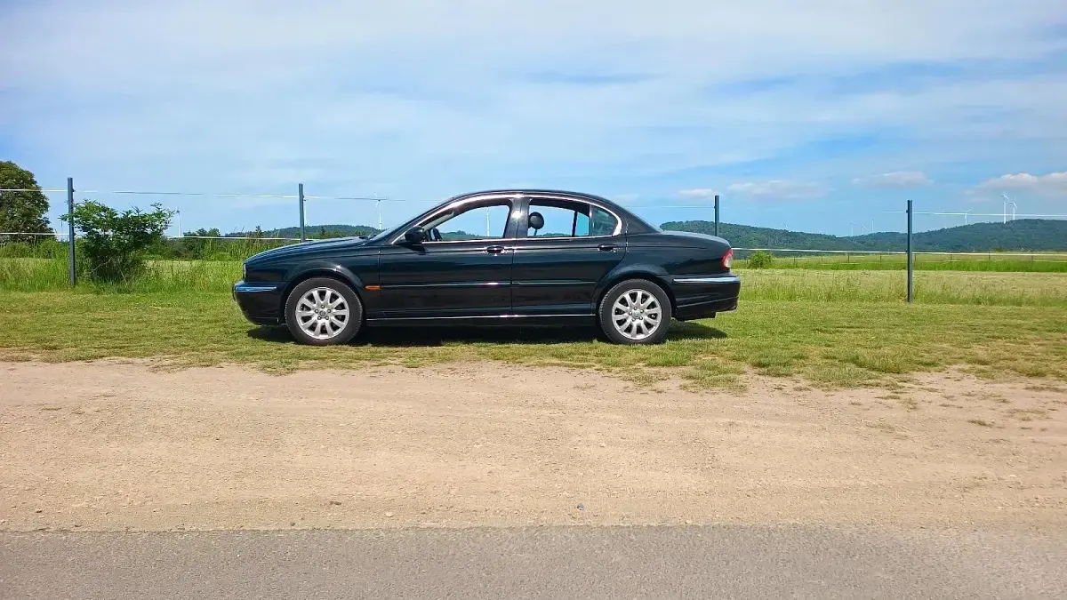 Käytetty Jaguar X-type 196 HP (144 kW) 2003 Musta Sedan