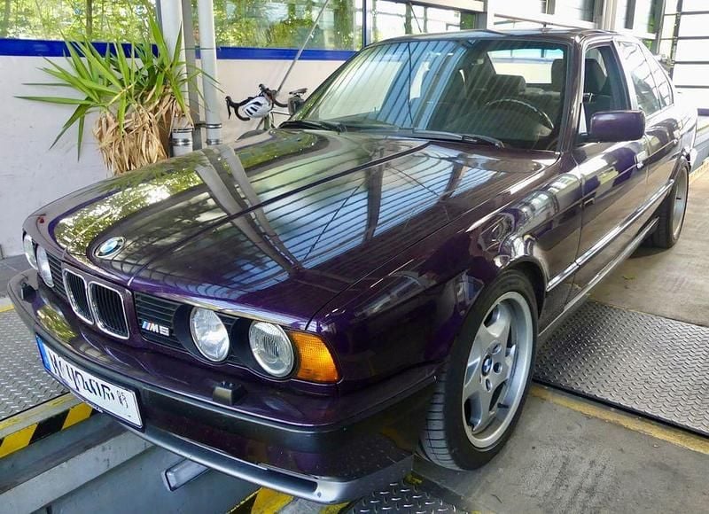 Gebraucht BMW M5 Competition Edition 340 PS (250 kW) 1992 Violet Limousine