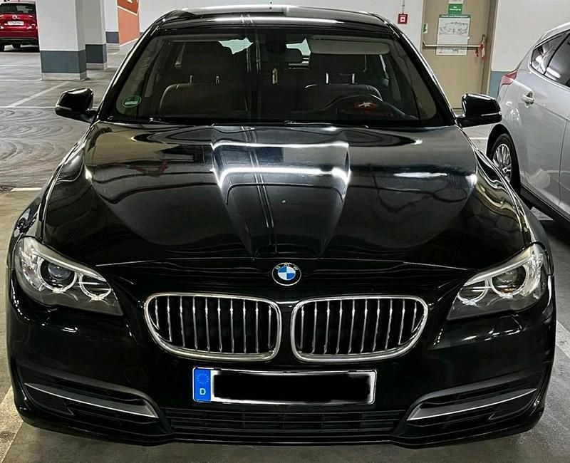 Schwarz Gebraucht 2014 BMW 520 Kombi | 8.900 € (Superpreis) - Bild 1/4
