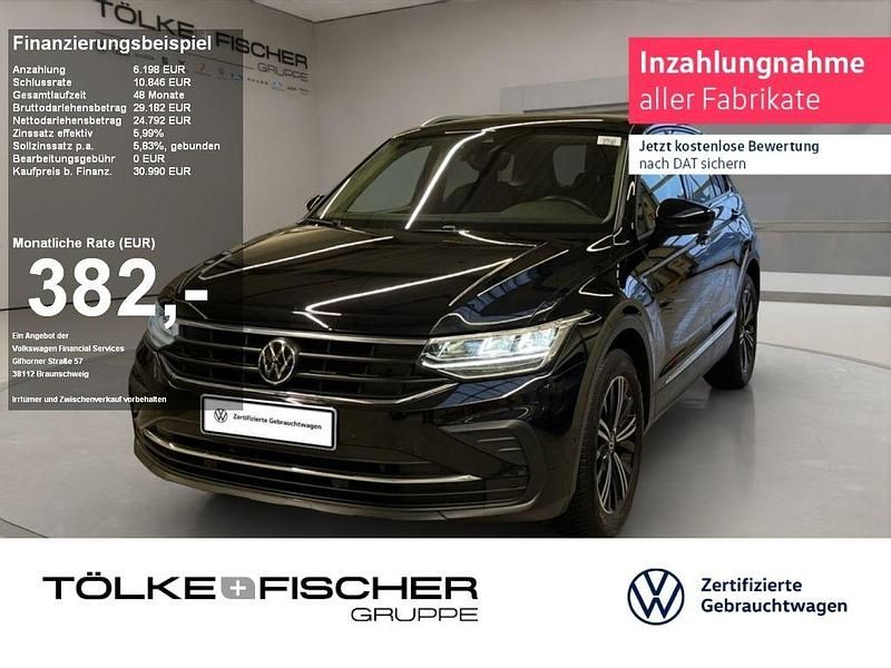 Gebraucht VW Tiguan Active 150 PS (110 kW) 2022 Deep black perleffekt (metallic) SUV