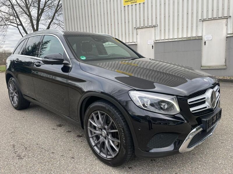 Gebraucht Mercedes GLC300 245 PS (180 kW) 2017 Schwarz SUV
