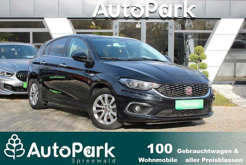 Schwarz Gebraucht 2018 Fiat Tipo Lounge Limousine | 11.500 € (Fairer Preis) - Bild 1/3