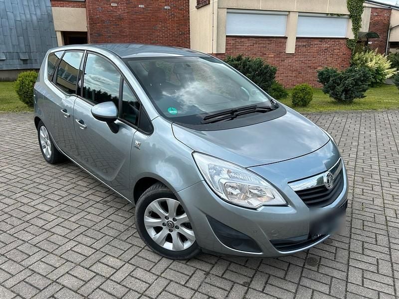 Blau Gebraucht 2013 Opel Meriva Active Van / Kleinbus | 4.500 € (Superpreis) - Bild 1/4