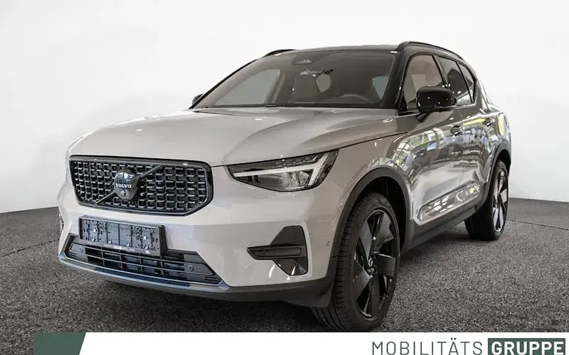 Nouvelle Volvo XC40 Plus 163 ch (119 kW) 2026 Gris SUV