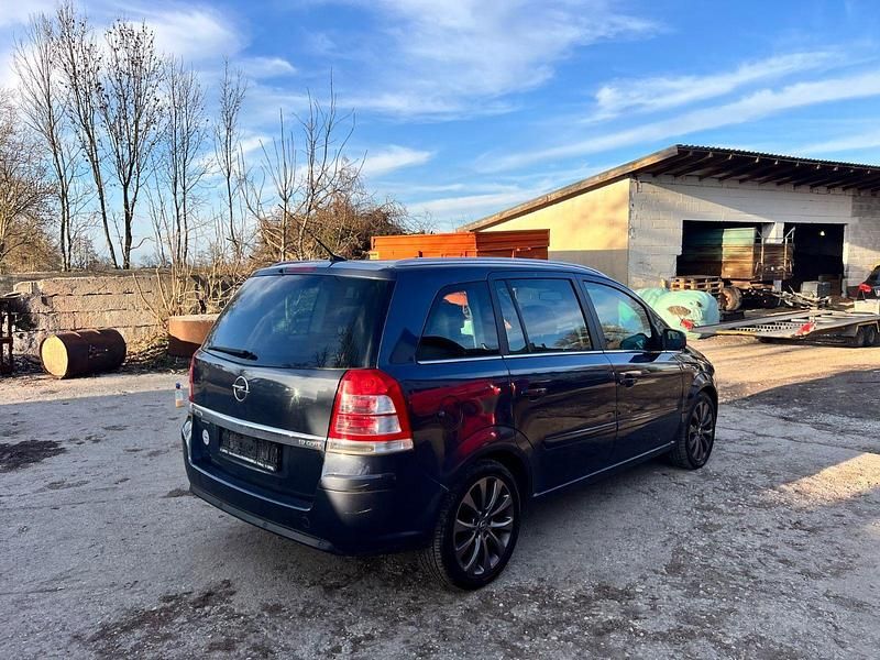 Gebraucht Opel Zafira 150 PS (110 kW) 2010 Van / Kleinbus