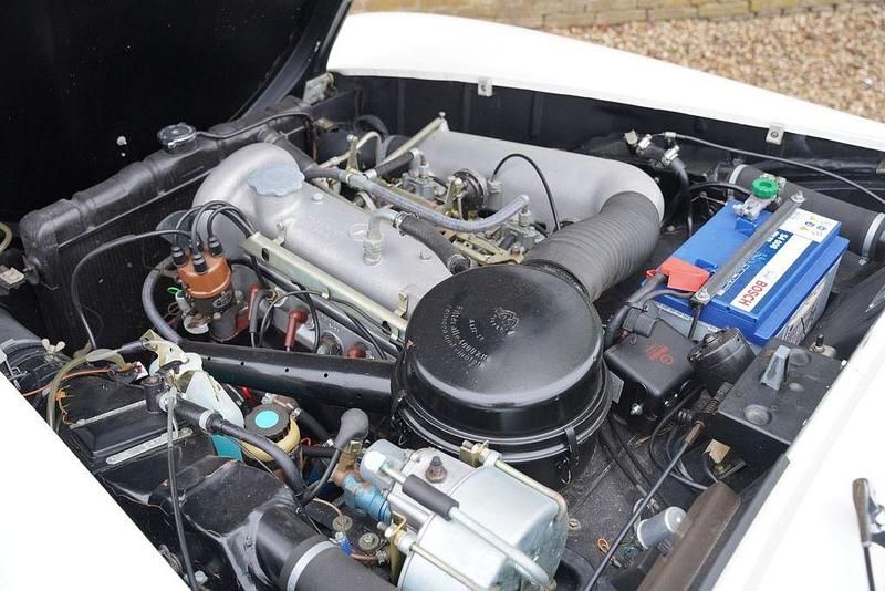 Gebraucht Mercedes 190 1960 Weiß Limousine