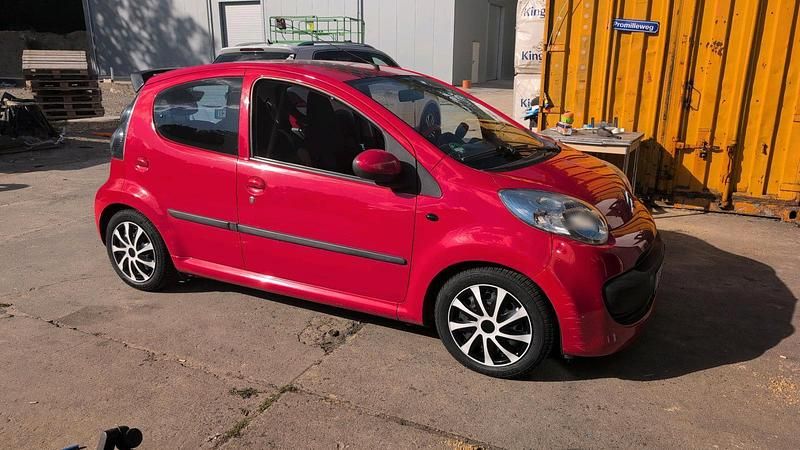 Gebraucht Citroën C1 68 PS (50 kW) 2008 Rot Kleinwagen
