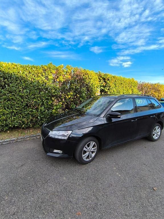 Schwarz Gebraucht 2018 Skoda Fabia Style Kombi | 11.300 € (Fairer Preis) - Bild 1/4