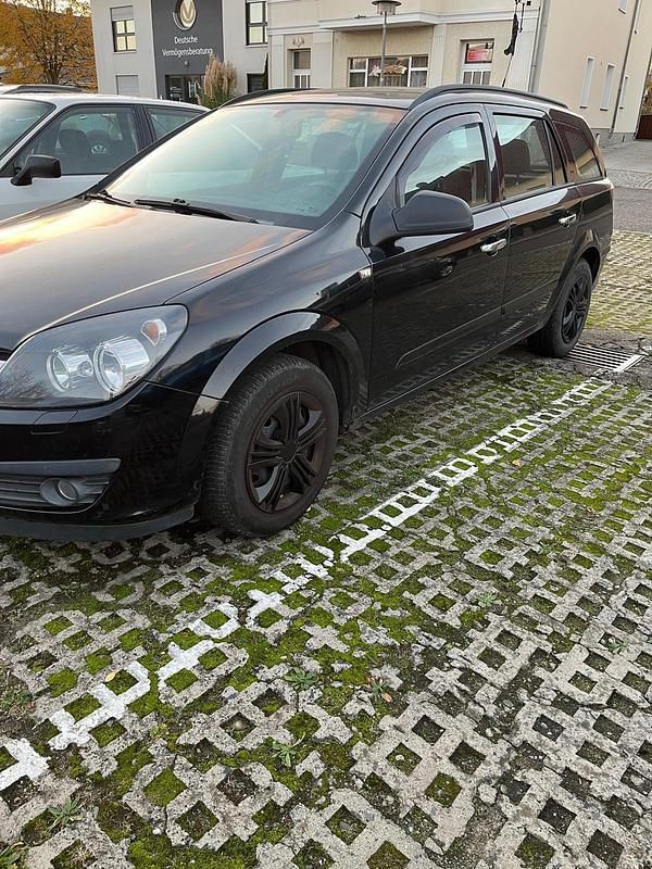 Schwarz Gebraucht 2006 Opel Astra Kombi | 1.300 € (Fairer Preis) - Bild 1/4