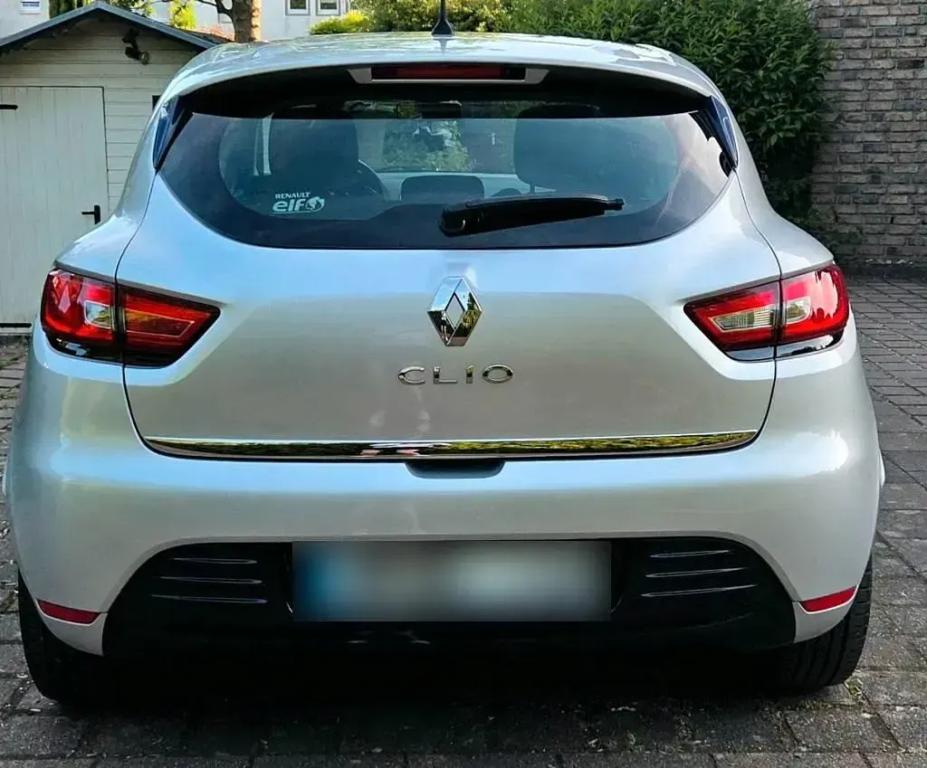 Gebraucht Renault Clio IV LIMITED 73 PS (53 kW) 2016 Andere farben Limousine