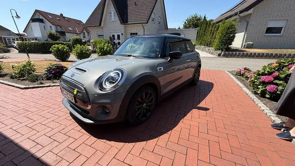 Gebraucht Mini Cooper SE 135 kW (184 PS) 2020 Grau Kleinwagen