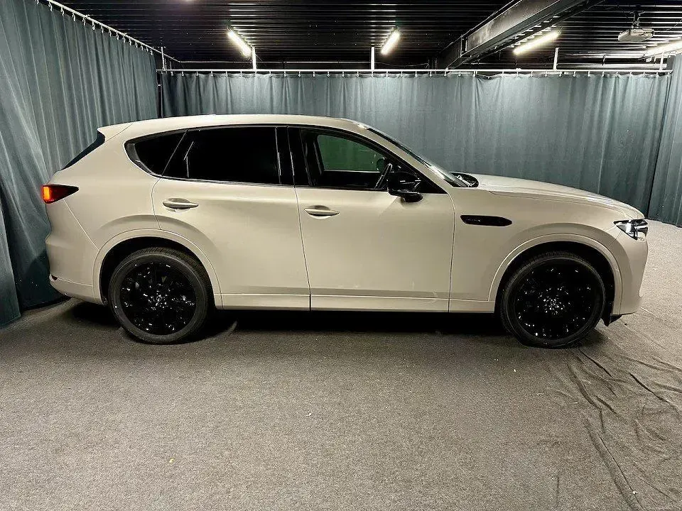 Neu Mazda CX-60 Homura-Line 254 PS (186 kW) 2026 Beige SUV