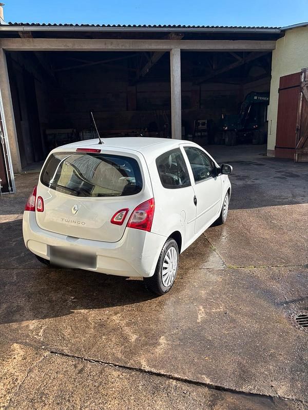 Gebraucht Renault Twingo Liberty 75 PS (55 kW) 2012 Weiß Kleinwagen