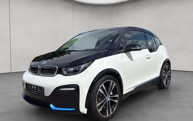 Weiß Gebraucht 2022 BMW i3 Performance Kleinwagen | 21.190 € (Fairer Preis) - Bild 1/4