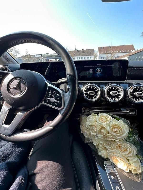 Weiß Gebraucht 2019 Mercedes 220 Coupé | 22.999 € (Fairer Preis) - Bild 1/4