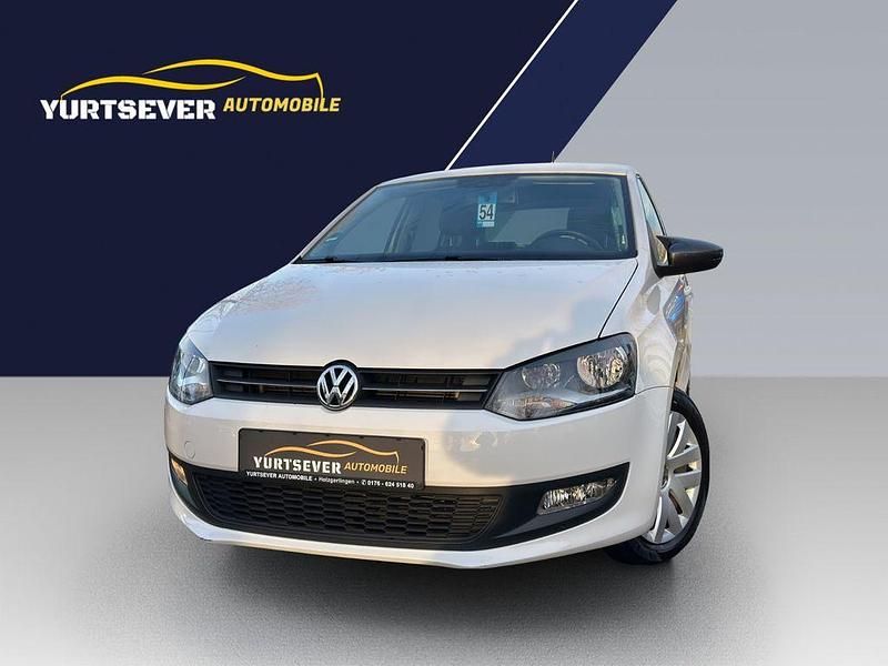 Candyweiss Gebraucht 2011 VW Polo Team Limousine | 5.990 € (Fairer Preis) - Bild 1/4