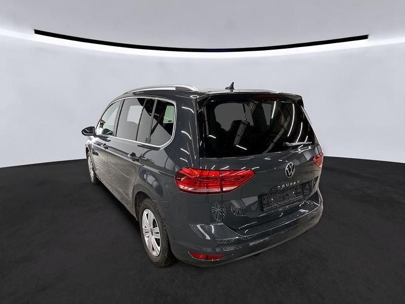 Gebraucht VW Touran Highline 150 PS (110 kW) 2022 Uranograu Van / Kleinbus